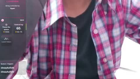 Snapshot of skinnyneighbour_ chatting on November 2025 03:01:02 AM Karla online show from November 2025 03:01:02 AM