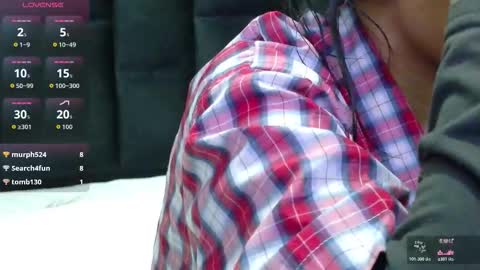 Snapshot of skinnyneighbour_ chatting on November 2025 03:07:01 AM Karla online show from November 2025 03:07:01 AM