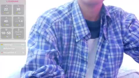 Snapshot of skinnyneighbour_ chatting on November 2025 03:09:02 AM Karla online show from November 2025 03:09:02 AM