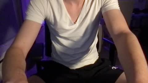 Snapshot of skinnyrisky chatting on October 2025 05:24:02 PM skinnyrisky online show from October 2025 05:24:02 PM