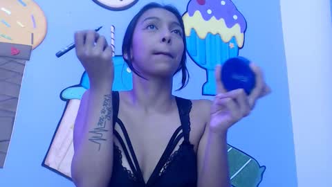 Snapshot of skinnysexzara18 chatting on February 2026 01:26:01 AM zarfa online show from February 2026 01:26:01 AM