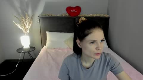 Snapshot of skinyjoy chatting on February 2026 02:31:01 AM Joys online show from February 2026 02:31:01 AM