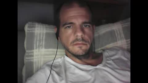 Snapshot of skippy6988 chatting on October 2025 03:09:02 PM Easy-E online show from October 2025 03:09:02 PM