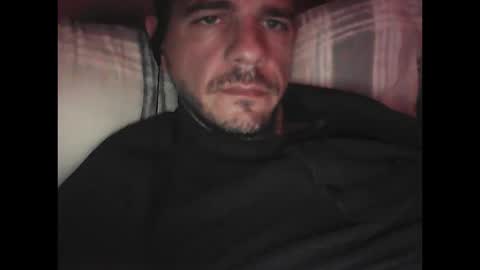 Snapshot of skippy6988 chatting on October 2025 01:59:02 AM Easy-E online show from October 2025 01:59:02 AM