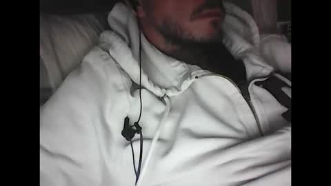 Snapshot of skippy6988 chatting on October 2025 01:01:01 PM Easy-E online show from October 2025 01:01:01 PM