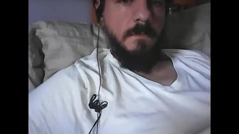 Snapshot of skippy6988 chatting on February 2026 03:32:02 PM Easy-E online show from February 2026 03:32:02 PM