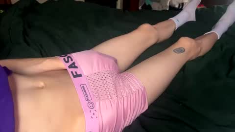 Snapshot of skittles933 chatting on February 2026 01:06:01 PM Skittles online show from February 2026 01:06:01 PM