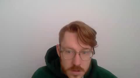 Snapshot of sklave_s chatting on April 2026 08:17:01 AM sklave_s online show from April 2026 08:17:01 AM
