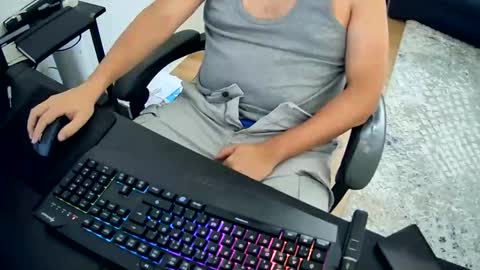 Snapshot of skullcandyyyy chatting on March 2026 10:32:01 AM skullcandyyyy online show from March 2026 10:32:01 AM