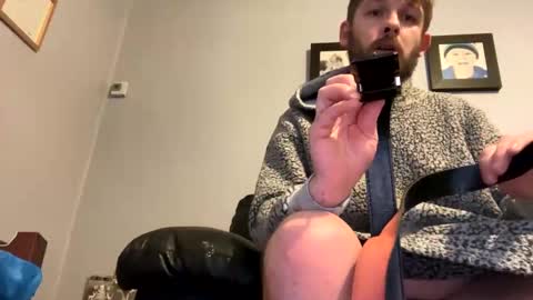 skuzzy25 online show from December 2024 05:04:02 AM