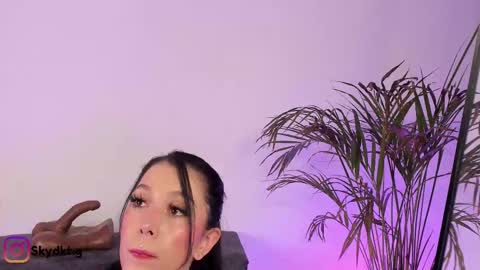 Snapshot of sky_dkt chatting on October 2025 01:28:01 AM Sky online show from October 2025 01:28:01 AM