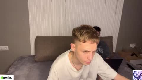 sky_hunter online show from November 2025 10:19:02 PM