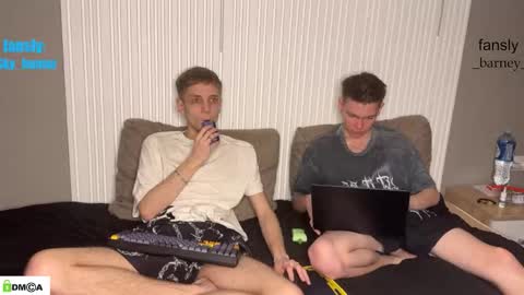 sky_hunter online show from November 2025 06:18:02 PM