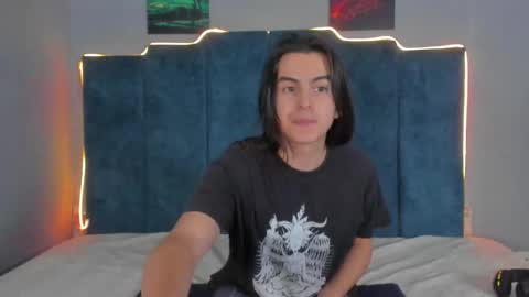 Snapshot of sky_liink chatting on October 2025 08:33:01 PM Santiago online show from October 2025 08:33:01 PM