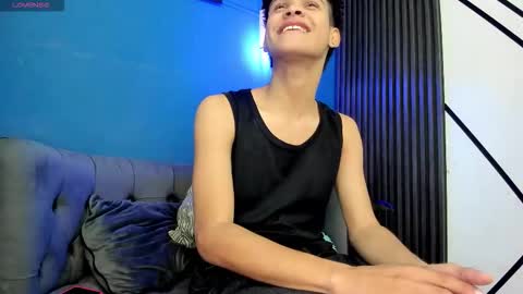 Snapshot of sky_rivers chatting on November 2025 03:10:02 AM sky_rivers online show from November 2025 03:10:02 AM