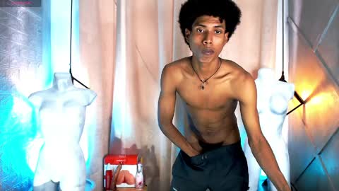 sky_walkerss online show from March 2026 06:18:02 PM