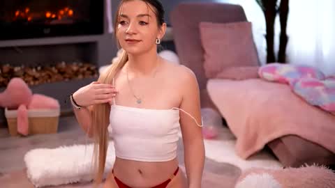 Snapshot of skyeyesluna chatting on February 2026 04:08:01 AM skyeyesluna online show from February 2026 04:08:01 AM