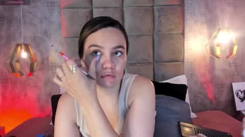 Snapshot of skyjunne chatting on February 2026 06:11:02 PM Sky June online show from February 2026 06:11:02 PM