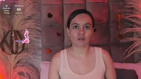 Snapshot of skyjunne chatting on February 2026 06:15:01 PM Sky June online show from February 2026 06:15:01 PM