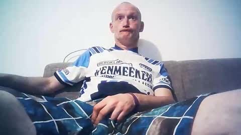 MadOteC online show from November 2025 01:41:01 AM