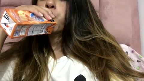 Skyler online show from September 2025 04:34:02 AM