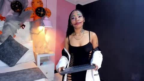 skylerbloom online show from November 2025 03:52:02 AM