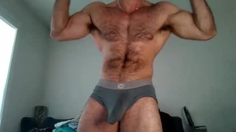 Snapshot of skylerflexes chatting on September 2025 10:43:01 PM Skyler Flexes online show from September 2025 10:43:01 PM