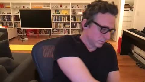 Skyline3371 online show from February 2026 04:46:02 AM