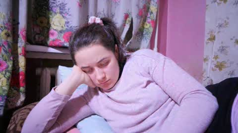 skyressie333 online show from January 2025 06:45:02 PM