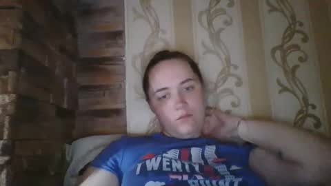 skyressie333 online show from October 2025 06:39:01 PM