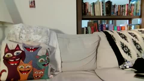 Sky Winters online show from January 2026 07:28:02 PM