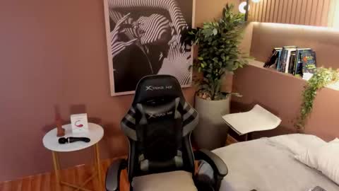 abby online show from November 2025 12:48:02 PM