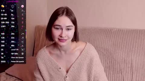 Alice online show from November 2025 05:42:01 AM