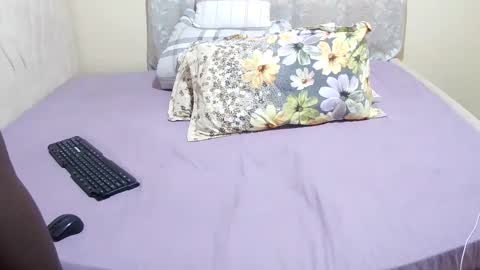 slender_sweetbabe online show from March 2026 07:45:02 AM