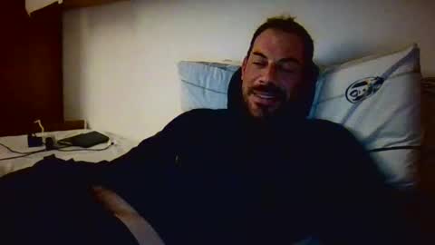 Snapshot of slevin1983 chatting on December 2024 01:15:02 AM slevin online show from December 2024 01:15:02 AM