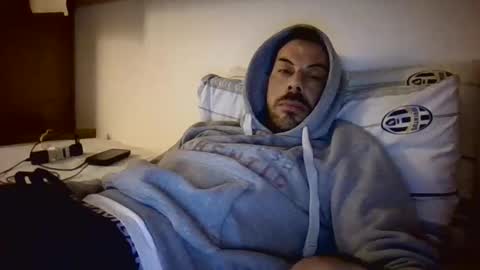 Snapshot of slevin1983 chatting on March 2025 03:41:01 PM slevin online show from March 2025 03:41:01 PM