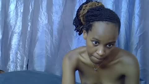 Alicia online show from October 2025 05:25:02 PM