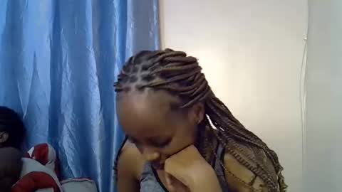 Alicia online show from November 2025 07:41:02 PM