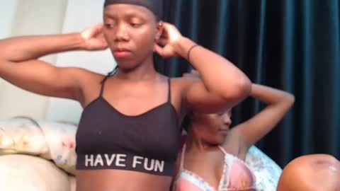 Snapshot of slim_aria chatting on July 2026 03:04:01 PM Aria online show from July 2026 03:04:01 PM