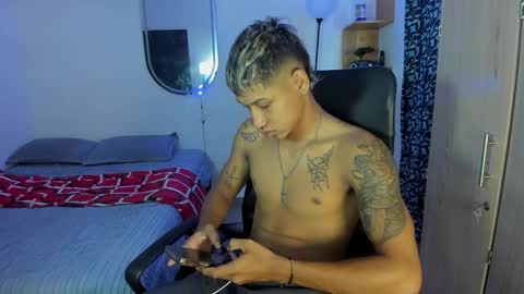 slim_master12 online show from March 2025 09:14:02 PM