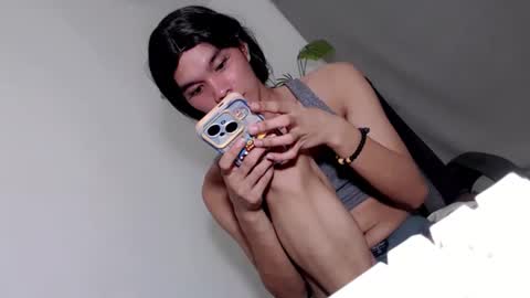 Snapshot of slim_nathalia chatting on April 2026 01:52:02 PM slim_nathalia online show from April 2026 01:52:02 PM