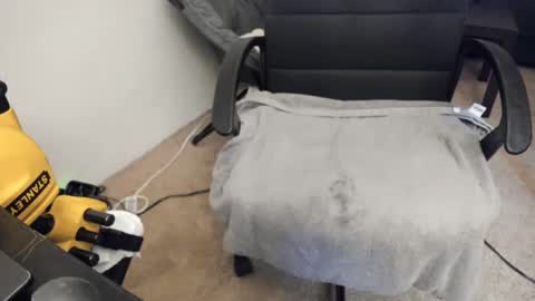 Slimguerrilla online show from February 2025 08:09:02 PM