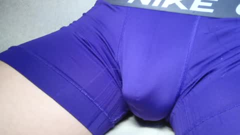 Snapshot of slimhungyvng chatting on July 2026 06:12:01 PM slimhungyvng online show from July 2026 06:12:01 PM