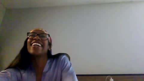 Snapshot of slimmmgooodiexoxo chatting on December 2024 07:03:02 PM slimmmgooodiexoxo online show from December 2024 07:03:02 PM