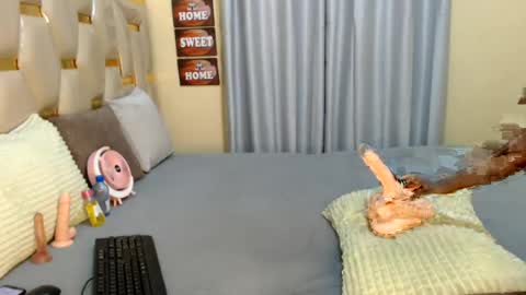 Snapshot of slimqueenbae chatting on July 2026 12:09:02 PM slimqueenbae online show from July 2026 12:09:02 PM