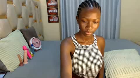 Snapshot of slimqueenbae chatting on July 2026 05:55:02 AM slimqueenbae online show from July 2026 05:55:02 AM