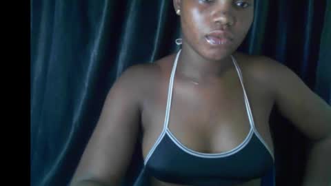 Snapshot of slimthick_tinah chatting on March 2026 12:51:02 PM TINA online show from March 2026 12:51:02 PM