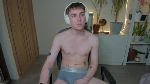 Mila online show from January 2025 04:25:02 PM