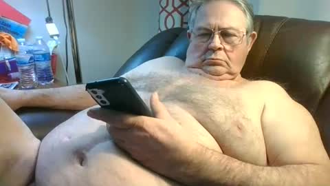 slippery_duck online show from February 2025 01:11:02 PM