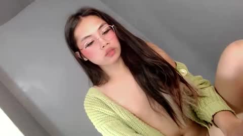 slut4attention online show from March 2026 05:22:01 AM